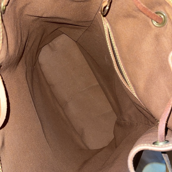 Louis Vuitton Monogram Montsouris GM Backpack - Picture 11 of 17